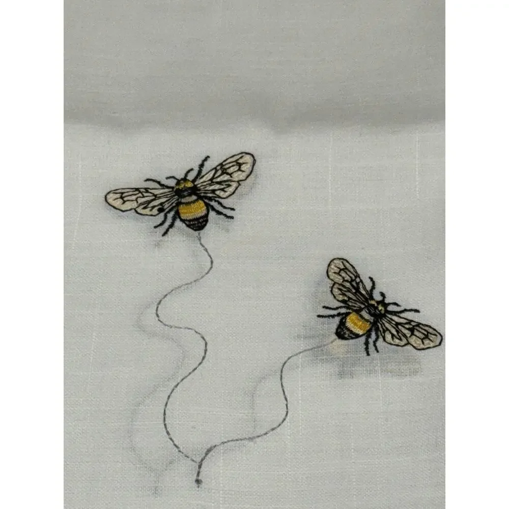 Harvest Green Studio Napkins Set Of 4 Embroidered Bees On White 100% Polyester